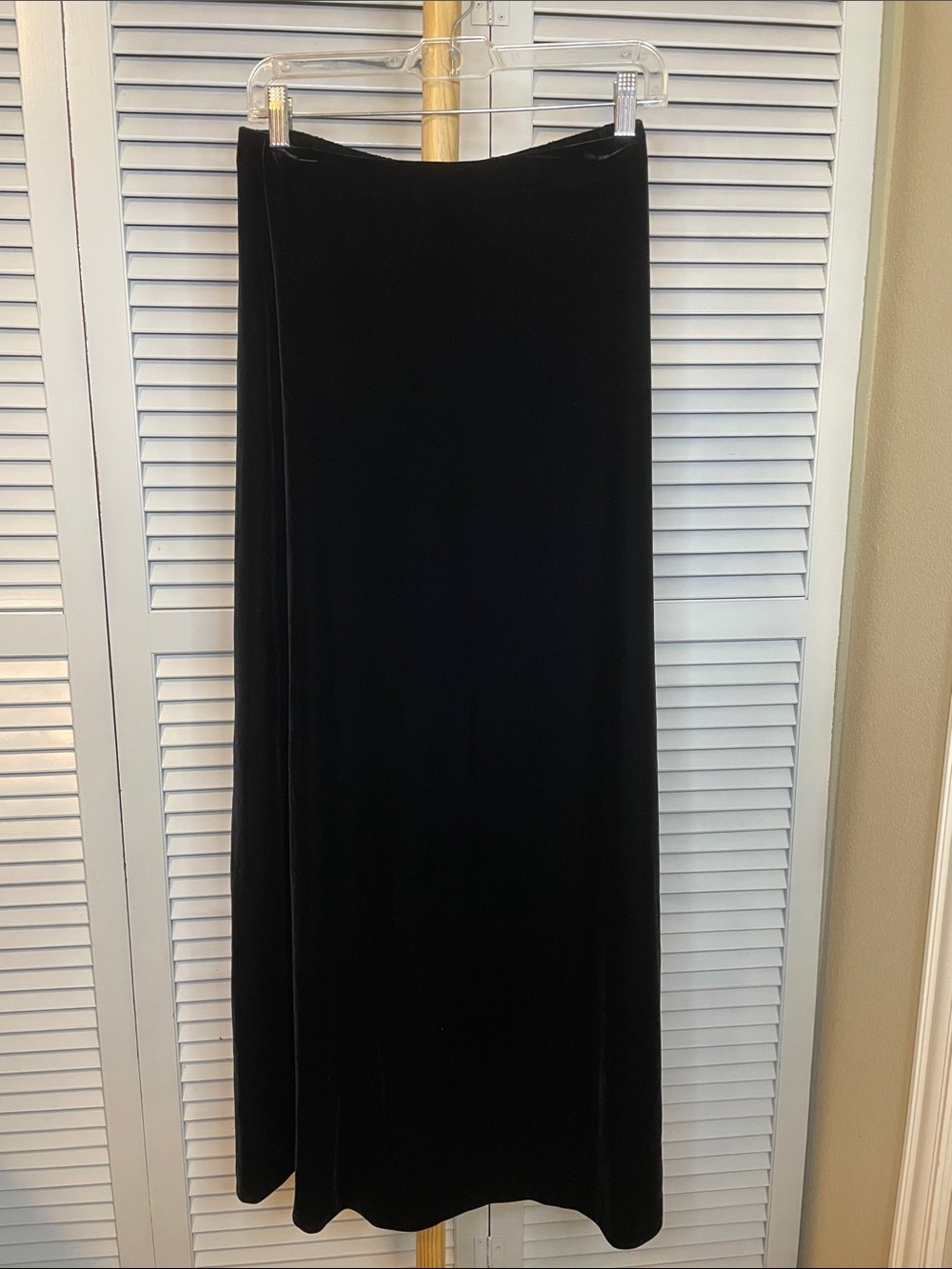 EUC Alex Evenings Black Velvet A Line Maxi Skirt - Sz M